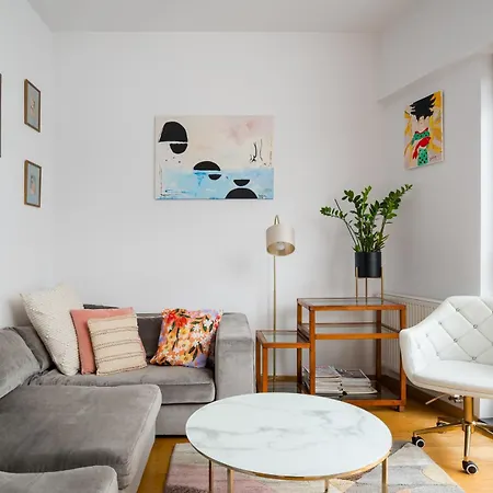 Wilanow Urban Chic By Bookinghost