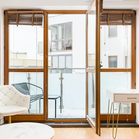 Wilanow Urban Chic By Bookinghost Varşova